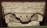 Upper end of an enriched Roman console